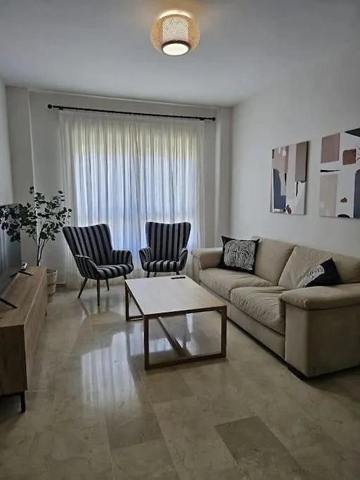 Apartamento En Dos Hermanas La Motilla